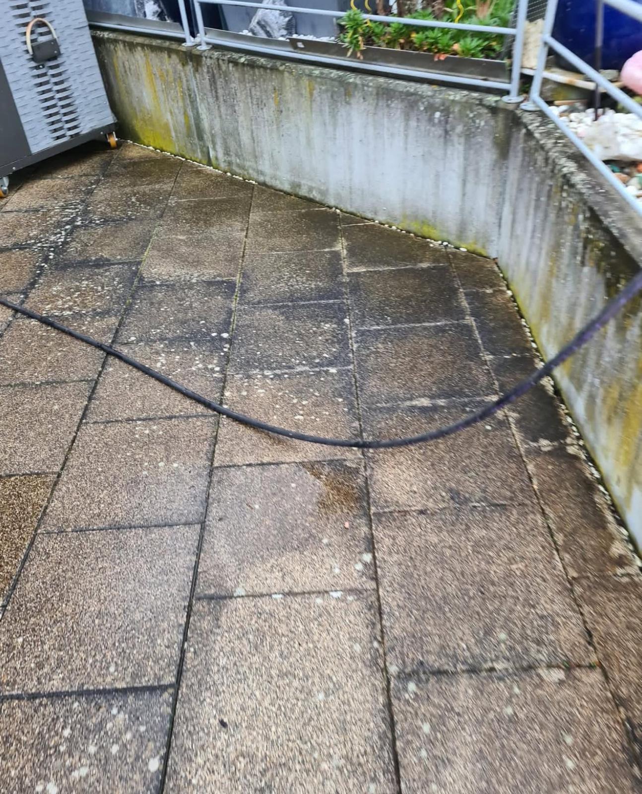 Terrassenreinigung - Vorher